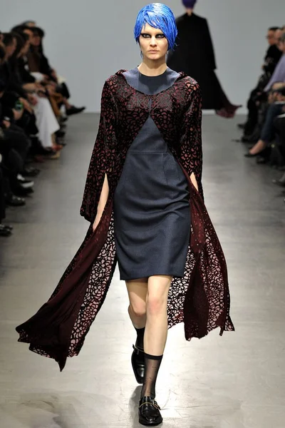 Look 48